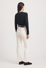 Laden Sie das Bild in den Galerie-Viewer, TOORALLIE Fine Merino Jumper