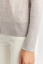 Laden Sie das Bild in den Galerie-Viewer, TOORALLIE Fine Merino Jumper