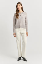 Laden Sie das Bild in den Galerie-Viewer, TOORALLIE Fine Merino Cardigan