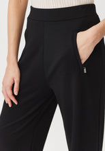 Cargar imagen en el visor de la galería, UNTOUCHED WORLD Jeanie Zip Pant