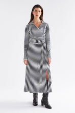 Cargar imagen en el visor de la galería, ELK Kullan Ribbed Wrap Dress