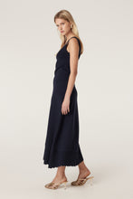 Charger l'image dans la galerie, CABLE Villa Crepe Knit Scallop Top