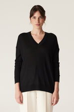 將圖片載入圖庫檢視器 CABLE Saxon Fine Merino Knit