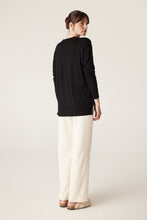 將圖片載入圖庫檢視器 CABLE Saxon Fine Merino Knit