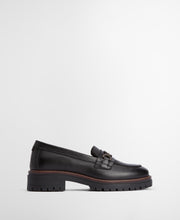 Cargar imagen en el visor de la galería, BARBOUR Maddie Loafer