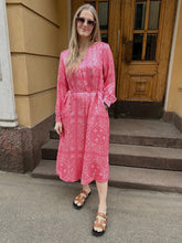 Laden Sie das Bild in den Galerie-Viewer, MOS MOSH Pila Paige Dress