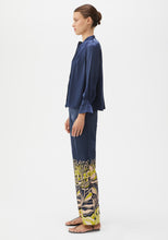Indlæs billede til gallerivisning MORRISON Valencia Silk Shirt