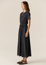 將圖片載入圖庫檢視器 POL Avrid Chambray Dress