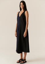 將圖片載入圖庫檢視器 POL Saga Two Tone Dress