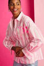 Laden Sie das Bild in den Galerie-Viewer, POM Striped Pink Blouse