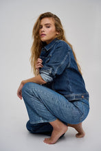 Cargar imagen en el visor de la galería, PULZ Sira Denim Jacket