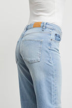 Load image into Gallery viewer, PULZ Vega Jeans