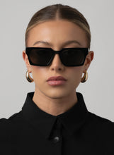 將圖片載入圖庫檢視器 OTRA Roco Sunglasses