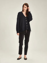 將圖片載入圖庫檢視器 SILLS Kalmar Boyfriend Cardigan