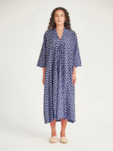 將圖片載入圖庫檢視器 SILLS Anjali Spot Dress