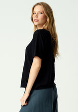 將圖片載入圖庫檢視器 UNTOUCHED WORLD Kaylee Tee