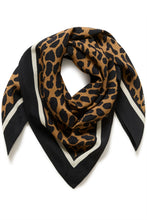 Cargar imagen en el visor de la galería, SAINT TROPEZ Priscilla Scarf