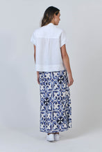Laden Sie das Bild in den Galerie-Viewer, NATURALS 533 Cap Sleeve Shirt