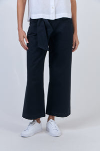 NATURALS 567 Cropped Tie Belt Pants