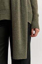 Load image into Gallery viewer, TOORALLIE Fine Merino Scarf