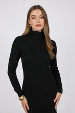 Laden Sie das Bild in den Galerie-Viewer, MARLOW Alto Merino Roll Neck