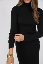 Laden Sie das Bild in den Galerie-Viewer, MARLOW Alto Merino Roll Neck