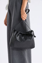 Cargar imagen en el visor de la galería, ELK Apelle Shoulder Bag