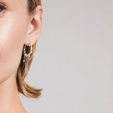 Laden Sie das Bild in den Galerie-Viewer, PILGRIM Arlet Hoop Earrings