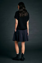 Cargar imagen en el visor de la galería, BARBOUR Aylesby Short Skirt