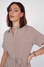 Laden Sie das Bild in den Galerie-Viewer, MARLOW Axis Shirt Dress