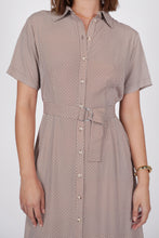 Laden Sie das Bild in den Galerie-Viewer, MARLOW Axis Shirt Dress