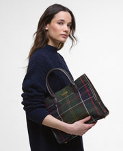 Load image into Gallery viewer, BARBOUR Barrhill Tartan Tote