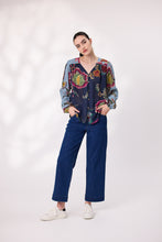 Load image into Gallery viewer, DESIGN NATION Bramble Shirt