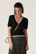 Indlæs billede til gallerivisning CABLE Joelle Scallop Knit Top