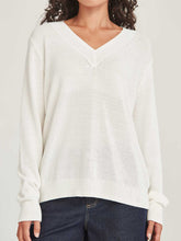 Charger l&#39;image dans la galerie, SILLS Carnival V Neck Sweater
