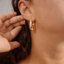 Laden Sie das Bild in den Galerie-Viewer, PILGRIM Chunky Retro Hoops