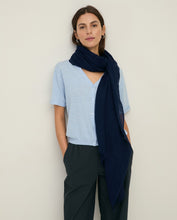 Indlæs billede til gallerivisning YERSE Dalia Linen Scarf