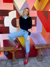 將圖片載入圖庫檢視器 DARK HAMPTON x KAYLEE BELL Cowboy Up Scarf
