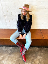 將圖片載入圖庫檢視器 DARK HAMPTON x KAYLEE BELL Cowboy Up Scarf