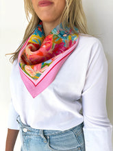 Laden Sie das Bild in den Galerie-Viewer, DARK HAMPTON x CARRIE BROOMHALL Scarf