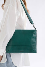 Laden Sie das Bild in den Galerie-Viewer, ELK Dionn Crossbody Bag