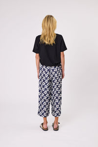 DESIGN NATION Cortez Capris