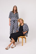 Load image into Gallery viewer, DESIGN NATION Cortez Capris