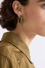 Load image into Gallery viewer, ELK Jolle Hoop Earrings