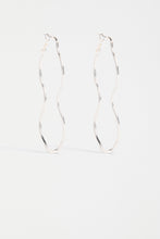 Charger l&#39;image dans la galerie, ELK Svel Long Hoop Earrings