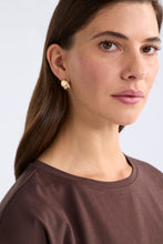 Laden Sie das Bild in den Galerie-Viewer, ELK Atur Mini Stud Earrings