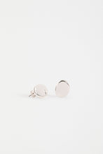 Laden Sie das Bild in den Galerie-Viewer, ELK Atur Mini Stud Earrings