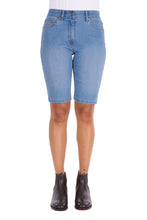 Indlæs billede til gallerivisning THOMAS COOK Ebony Denim Shorts