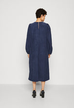 Load image into Gallery viewer, LOLLYS LAUNDRY Lucas Dress