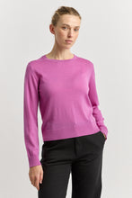 Laden Sie das Bild in den Galerie-Viewer, TOORALLIE Fine Merino Jumper